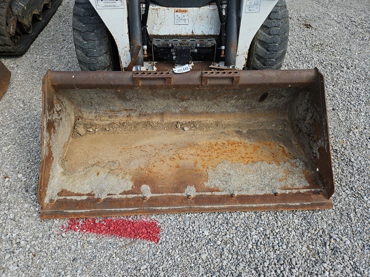 2015-bobcat-s550-image-3