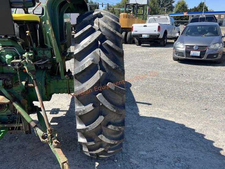 john-deere-2940-image-14