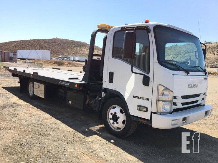 2013-isuzu-nrr-image-2