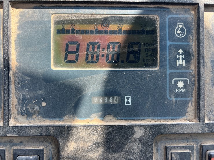 ford-7810-image-8