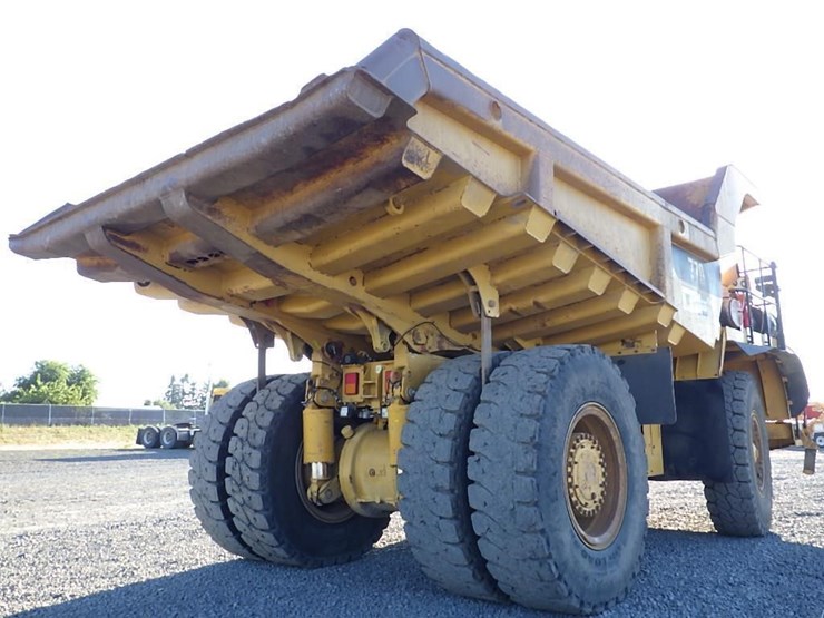 2011-caterpillar-770-image-5