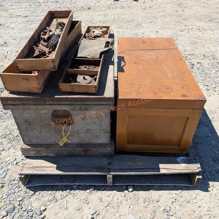 1- Chest & 1 Index File Cabinet