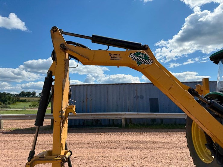 2017-john-deere-6120e-image-25