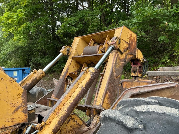caterpillar-515-image-45