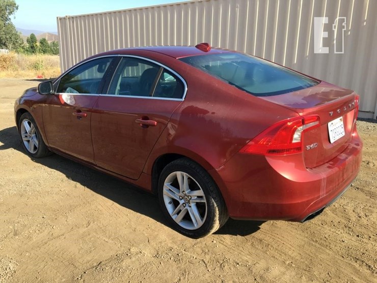 2014-volvo-s60-t5-image-4