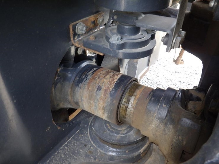 2016-komatsu-hm400-5-image-13