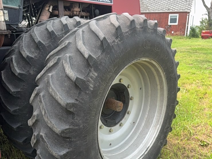 case-international-9230-4wd-tractor-image-5