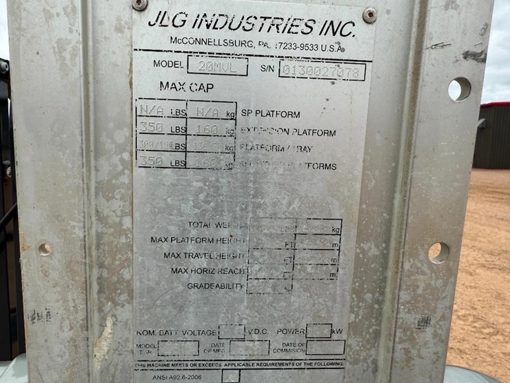 2016-jlg-20mvl-image-22
