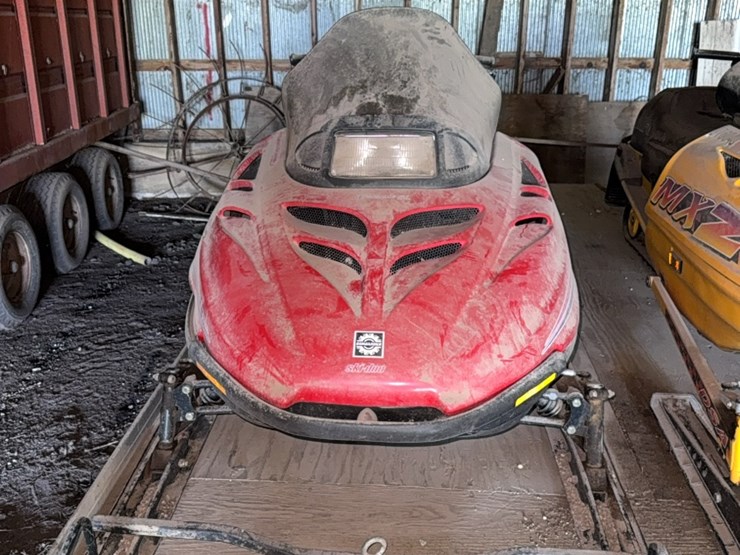 skidoo-formula-sl-500-snowmobile-w/-1,268-miles,-trailer-sold-seperate-image-2