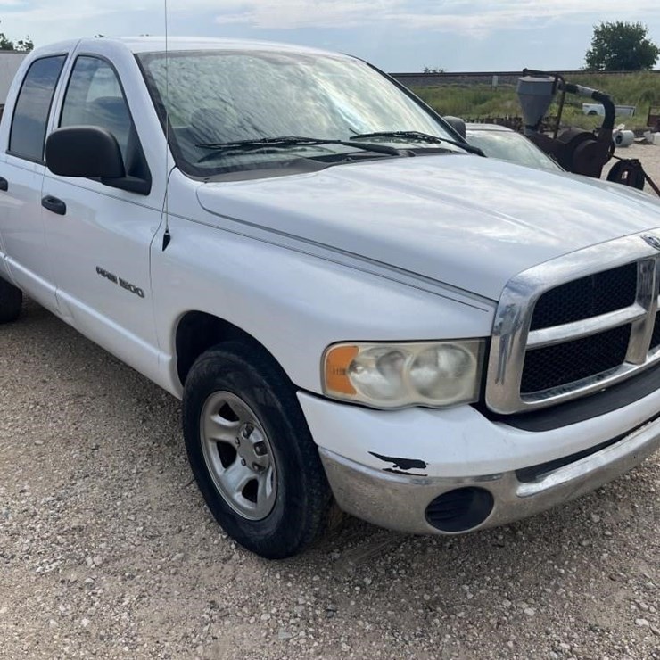 2004 DODGE 1500