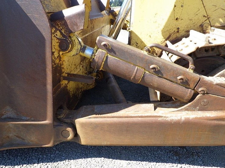 2004-komatsu-d275ax-5-image-10