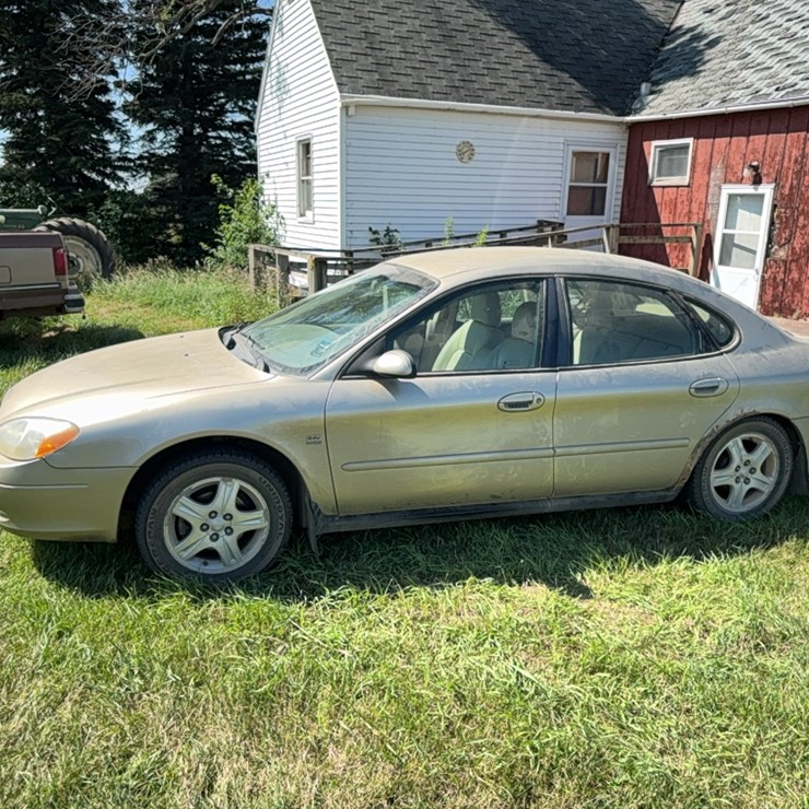 2000 FORD 2000