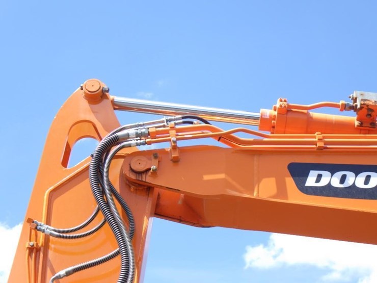 2021-doosan-dx85r-3-image-15
