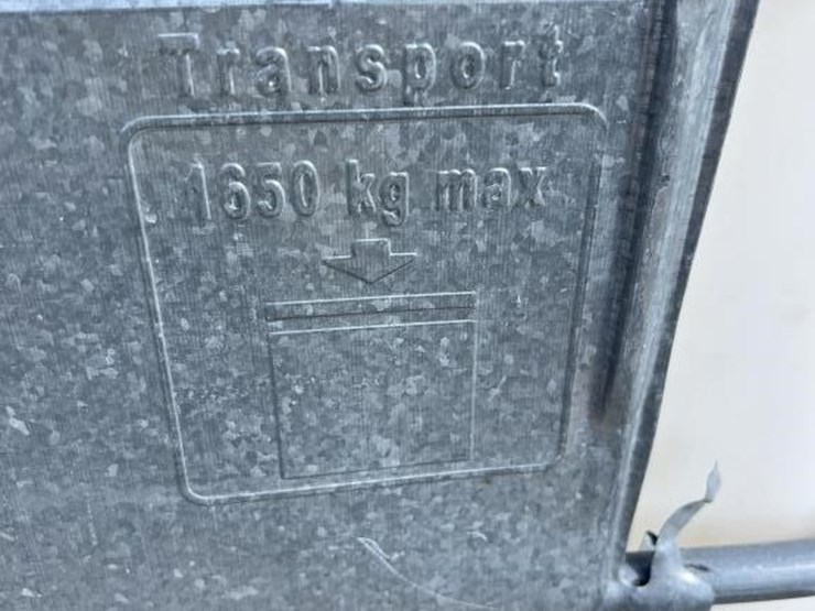 l3---water/fertilizer-tote-image-6