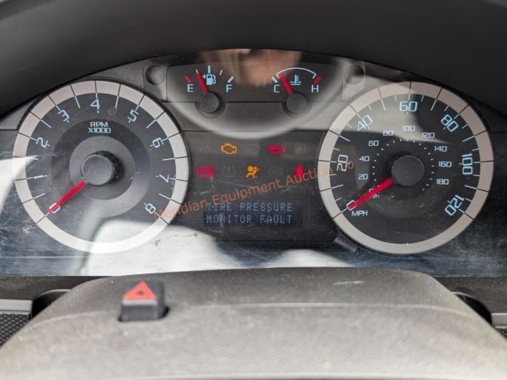 2010-ford-escape-image-19