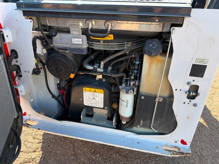 2020-bobcat-s76-image-27