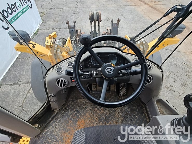 2019-volvo-l60h-image-43