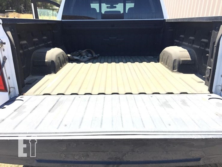 2019-chevrolet-silverado-image-14