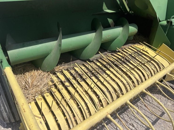john-deere-346-image-7