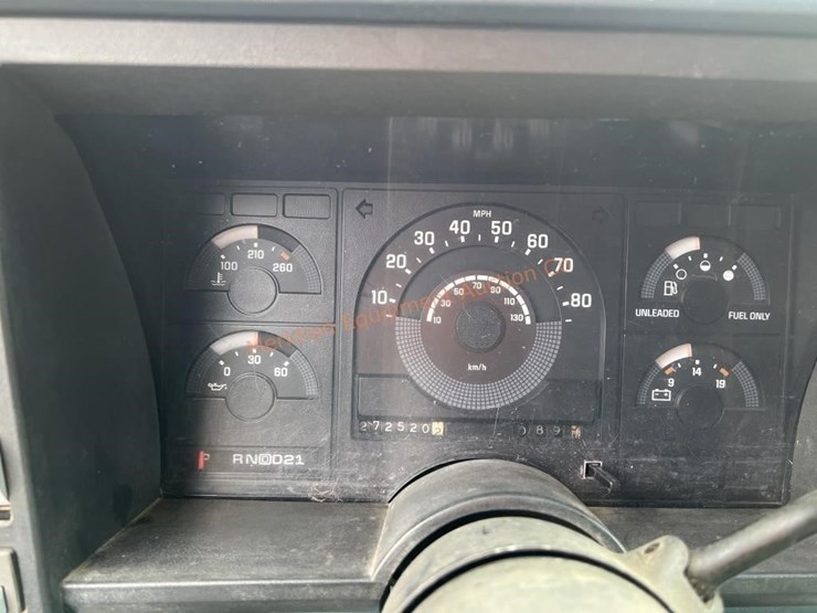 1990-chevrolet-k2500-image-28