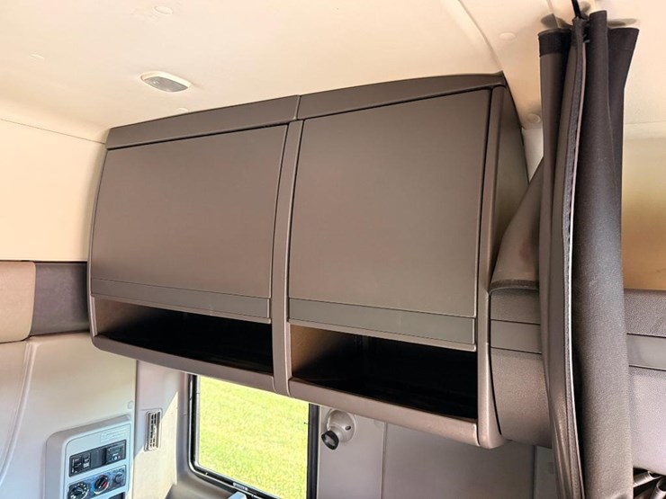 2015-international-prostar-image-72