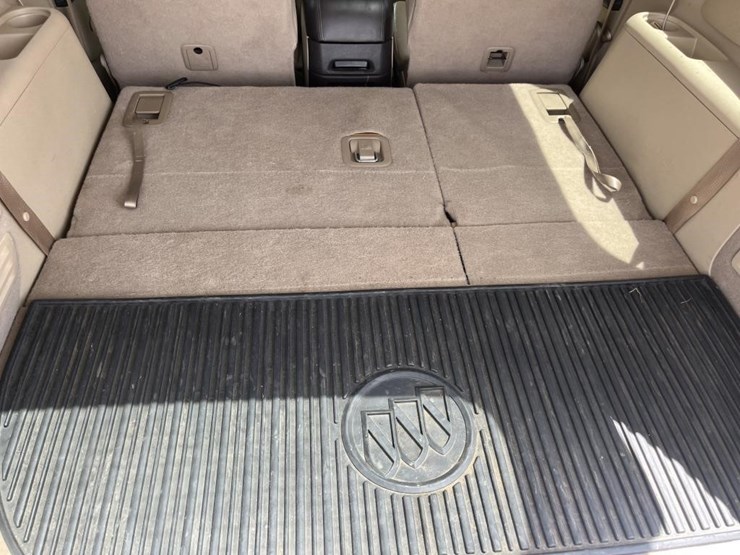 2009-buick-enclave-image-21