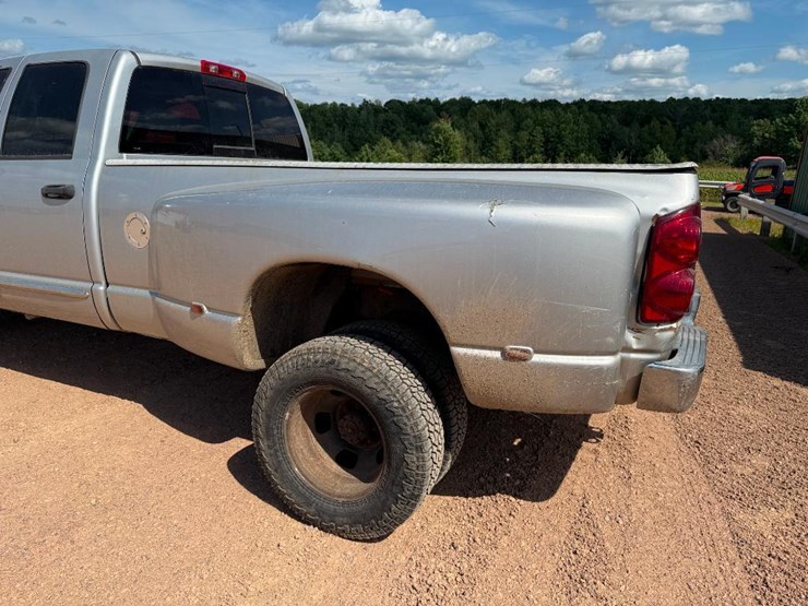 2007-dodge-ram-3500-image-21