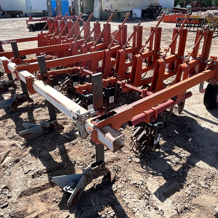 #9101 • 3-PT Field Cultivator, 4-Row Custom W/Gallina Units