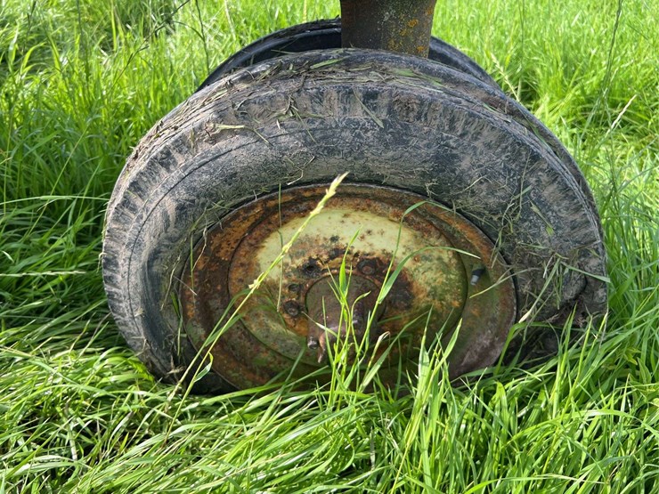 john-deere-model-b-image-16
