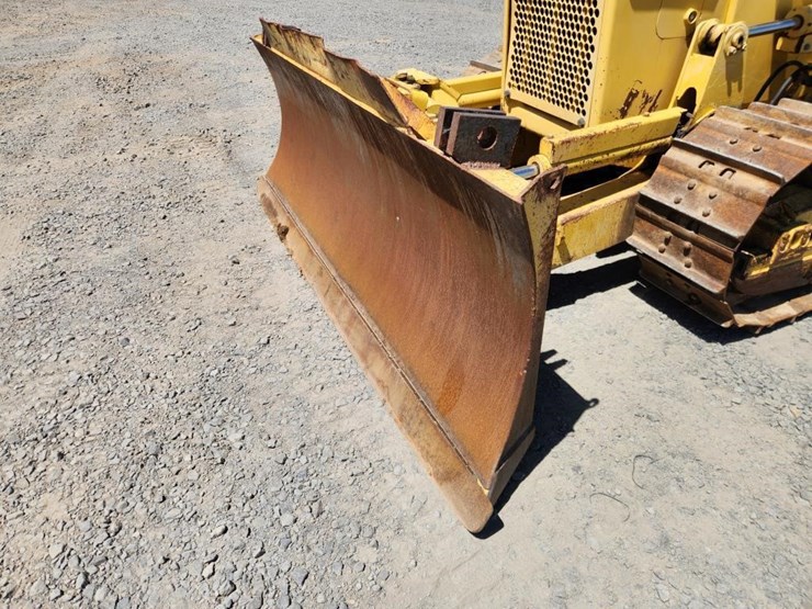 2006-komatsu-d31ex-21-image-12