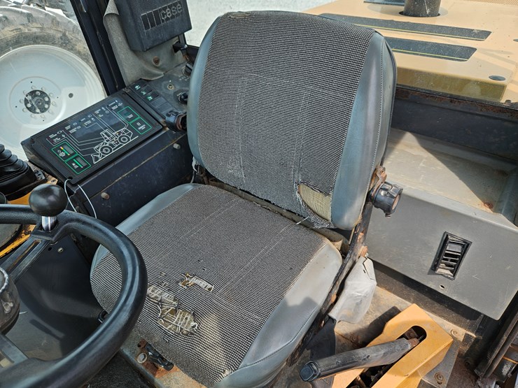 1995-case-721b-image-11