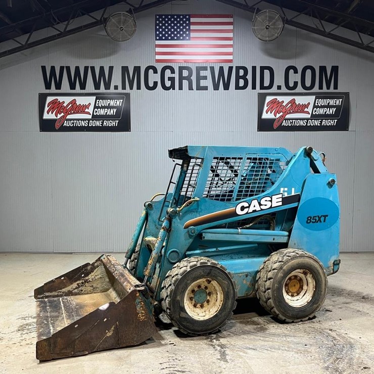 CASE 85 XT