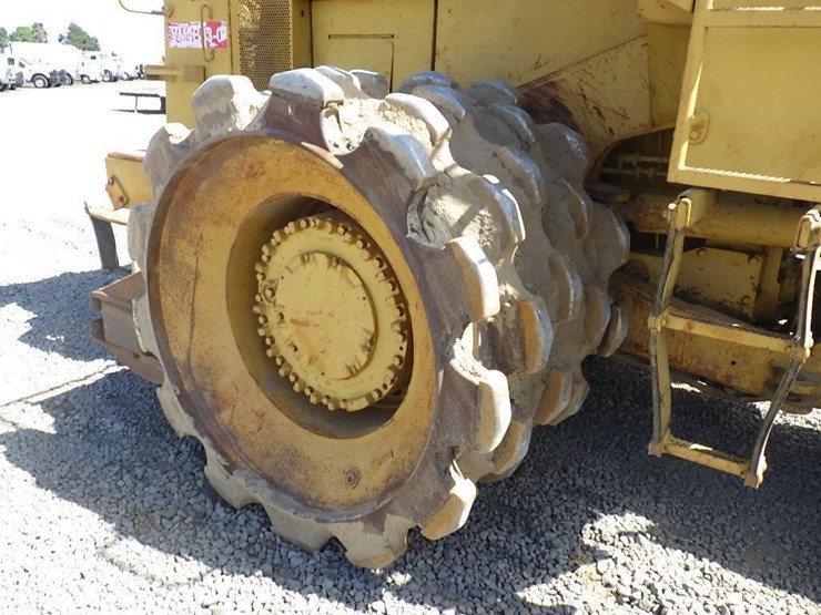 1986-caterpillar-825c-image-56