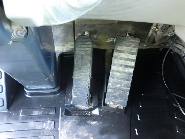 2016-komatsu-hm400-5-image-50