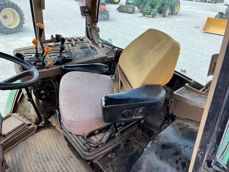 john-deere-7610-image-7