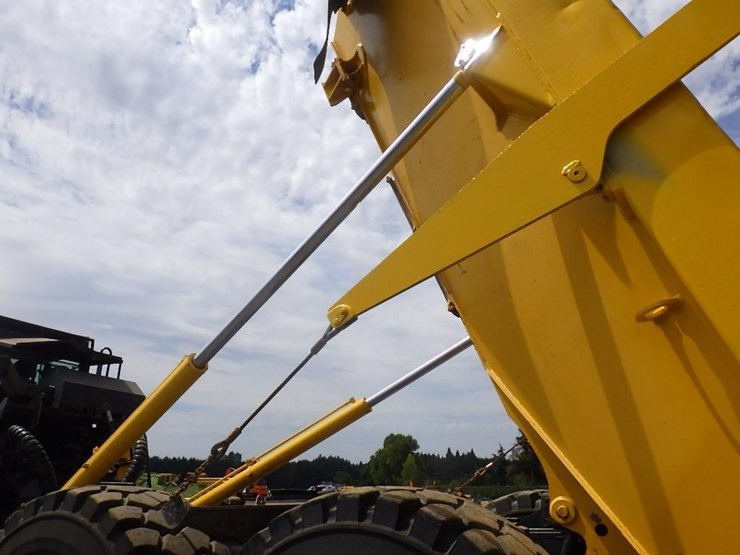 2016-komatsu-hm400-5-image-9
