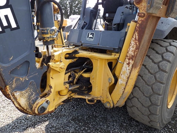 2006-deere-710g-image-22