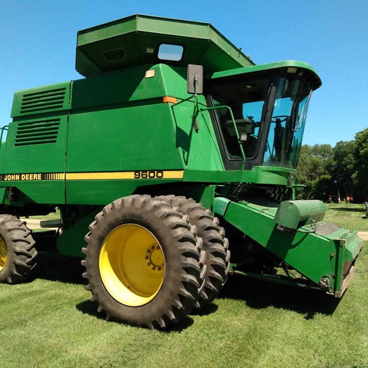 JOHN DEERE 9600
