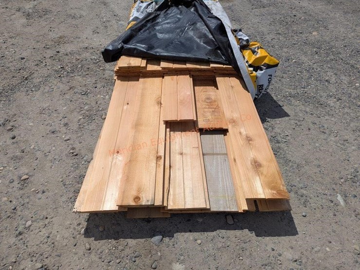cedar-channel-siding-1x10-image-5