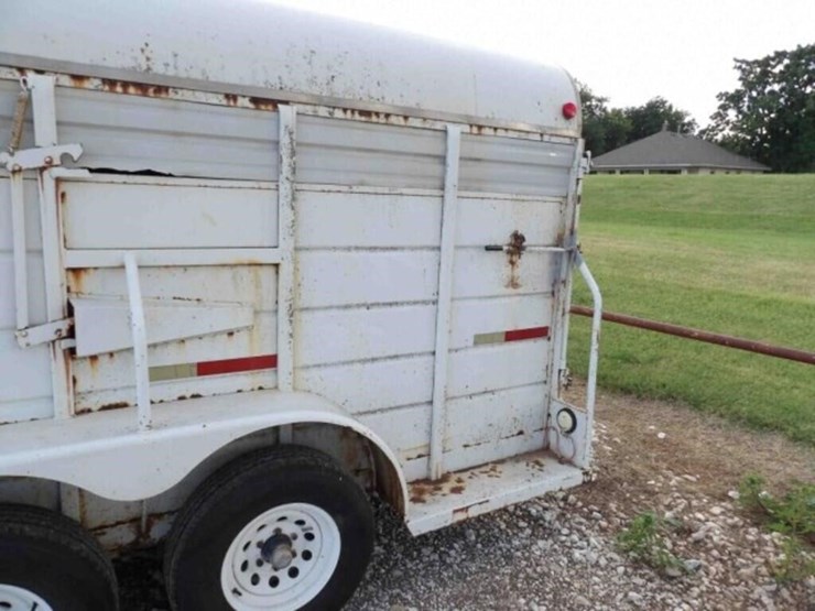 w-w-16'-livestock-trailer-image-5
