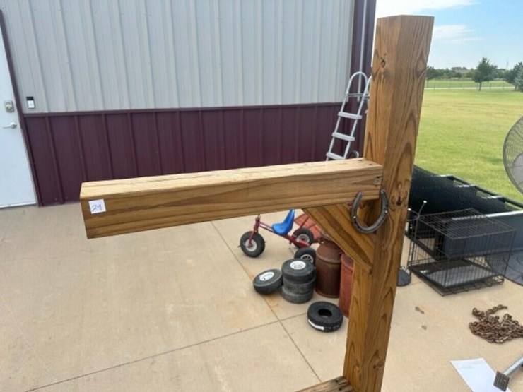 wooden-double-saddle-rack-image-3