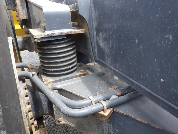 2016-komatsu-hm400-5-image-29