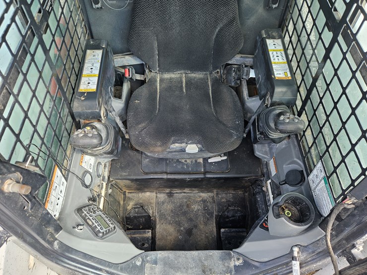 2020-bobcat-t590-image-9