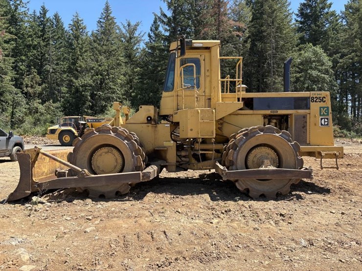 1986-caterpillar-825c-image-2