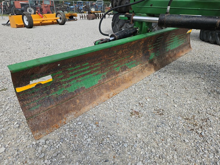 2011-frontier-rb2410-image-3