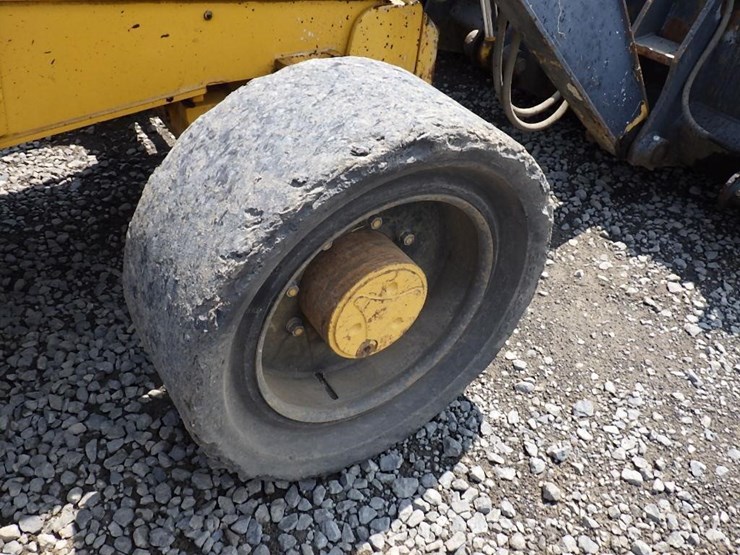 2006-deere-710g-image-49