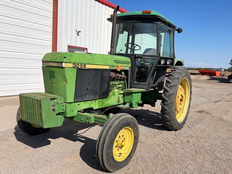 john-deere-3055-image-19