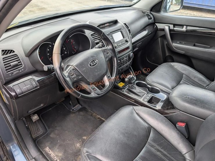 2014-kia-sorento-image-17