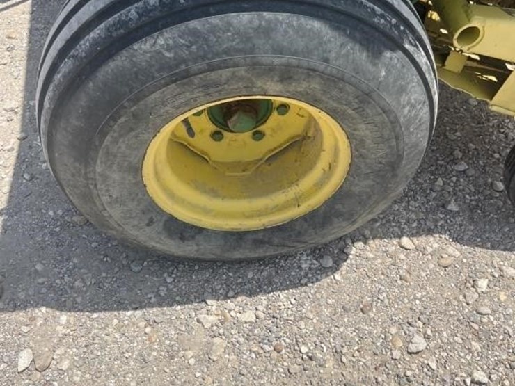 john-deere-346-image-8