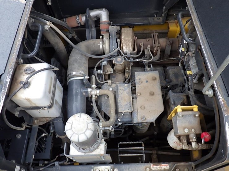 2016-komatsu-pc490-lc-11-image-24
